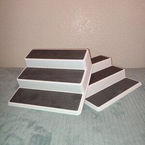 Copco 3 Step Display anti-slip mat great for collectibles